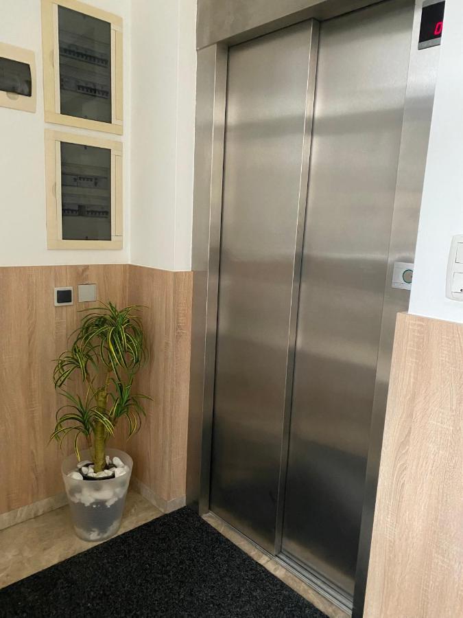 Apartamento Mar Do Grove Luaran gambar